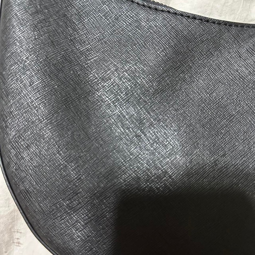 Guess Purse Black Saffiano Hobo Crossbody Shoulder Bag Classic Minimal Neutral - Picture 5 of 8